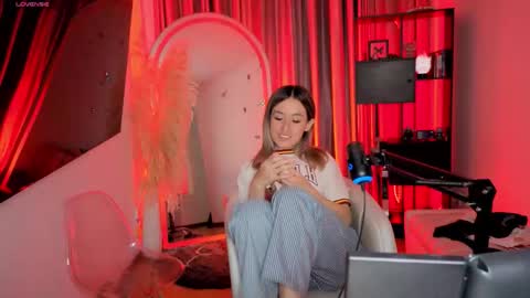 Nicky online show from January 31, 11:36 pm