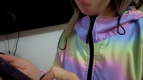 Nicky online show from April 17, 10:07 am