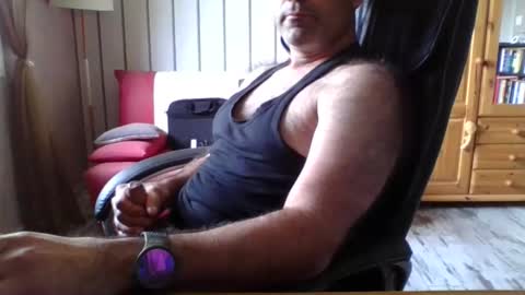 nico82_fr online show from April 30, 10:32 am