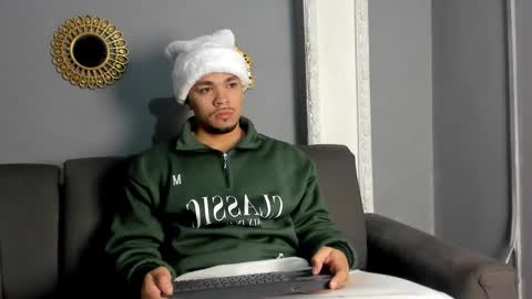 nico_blaze7 online show from December 2, 12:21 pm