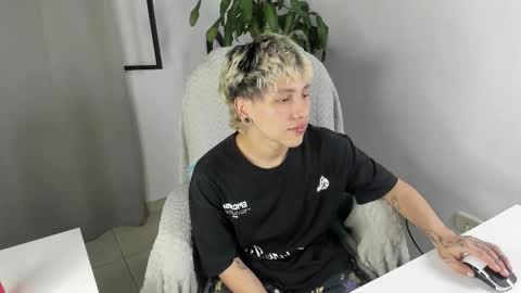 Snapshot of nico_nico_xd chatting on November 8, 4:34 am Nico online show from November 8, 4:34 am