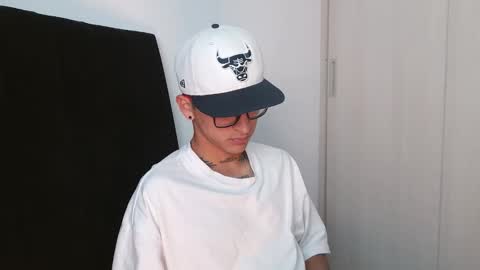 nico_viper_1 online show from January 18, 6:01 pm