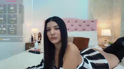 Snapshot of nicol_alvarez chatting on September 20, 8:21 pm Nicol Alvarez online show from September 20, 8:21 pm