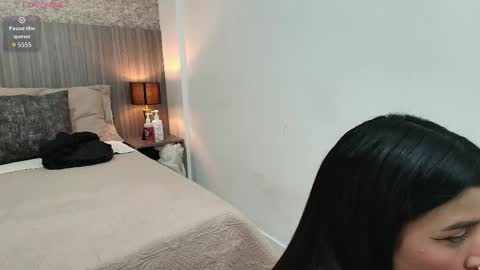 Nicol Alvarez online show from November 9, 7:56 pm