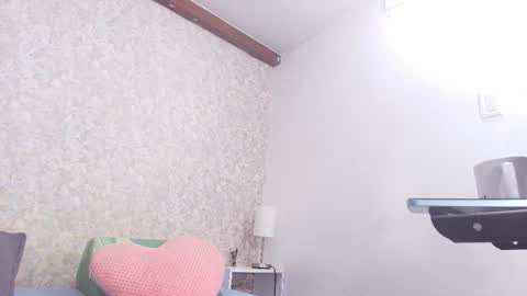 Nicol online show from November 12, 3:07 am