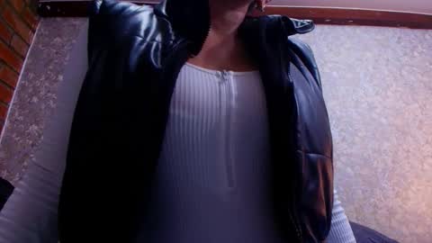 Nicol online show from November 30, 3:10 am