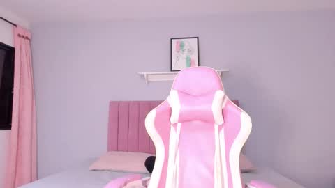 Snapshot of nicol_fury chatting on March 5, 1:34 am Nicol online show from March 5, 1:34 am