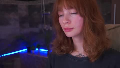 Nicol Moonn online show from November 28, 8:28 am