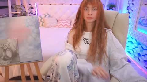 Nicol Moonn online show from June 3, 7:44 am