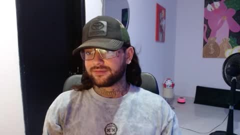 Snapshot of nicolas_torres99 chatting on December 25, 3:29 am nicolas online show from December 25, 3:29 am