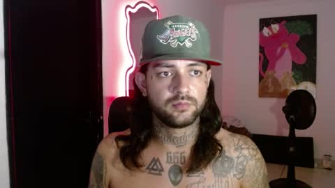 Snapshot of nicolas_torres99 chatting on January 4, 5:05 am nicolas online show from January 4, 5:05 am