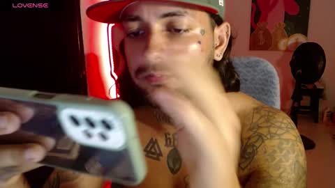 Snapshot of nicolas_torres99 chatting on January 12, 7:11 am nicolas online show from January 12, 7:11 am