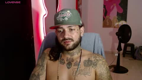 Snapshot of nicolas_torres99 chatting on January 16, 8:43 am nicolas online show from January 16, 8:43 am