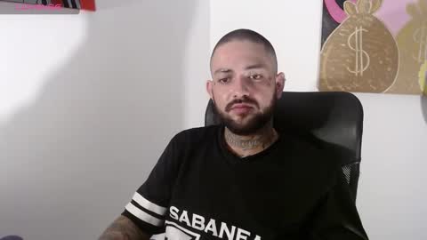 Snapshot of nicolas_torres99 chatting on January 29, 4:15 am nicolas online show from January 29, 4:15 am