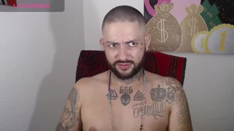 Snapshot of nicolas_torres99 chatting on February 16, 3:26 am nicolas online show from February 16, 3:26 am