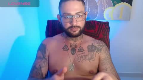 Snapshot of nicolas_torres99 chatting on February 22, 6:39 am nicolas online show from February 22, 6:39 am