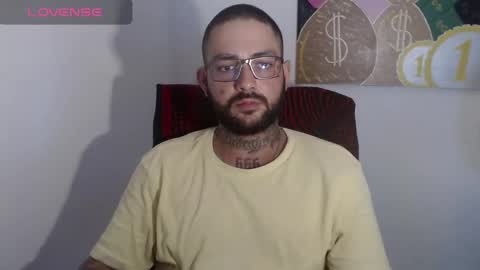 Snapshot of nicolas_torres99 chatting on February 23, 3:56 am nicolas online show from February 23, 3:56 am