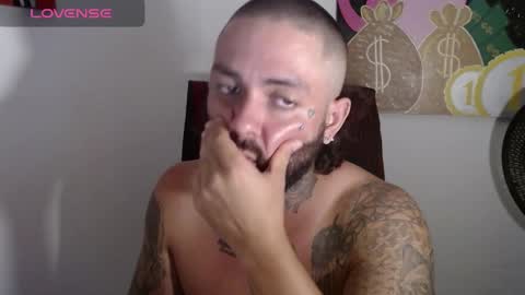 Snapshot of nicolas_torres99 chatting on March 3, 6:26 am nicolas online show from March 3, 6:26 am