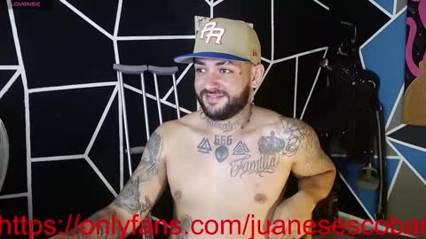 Snapshot of nicolas_torres99 chatting on September 30, 3:00 am nicolas online show from September 30, 3:00 am