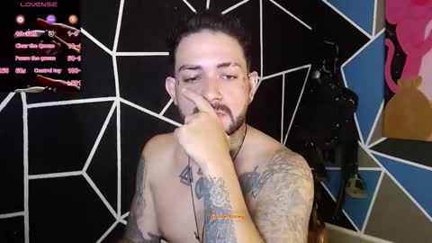 Snapshot of nicolas_torres99 chatting on November 26, 3:29 am nicolas online show from November 26, 3:29 am