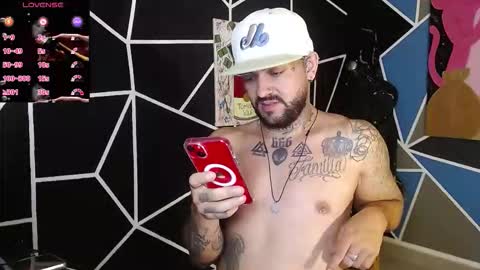 Snapshot of nicolas_torres99 chatting on November 28, 3:31 am nicolas online show from November 28, 3:31 am