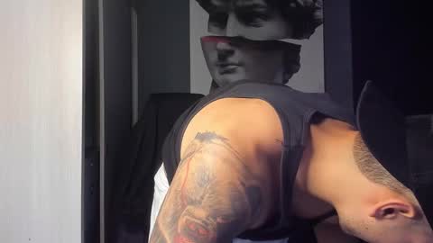 Andres online show from December 4, 4:59 pm