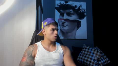 Snapshot of nicolasmuscle chatting on April 23, 5:37 pm Andres online show from April 23, 5:37 pm