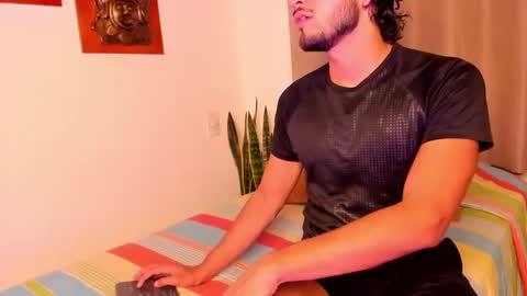 Snapshot of nicolasrodrii chatting on January 27, 11:43 pm nicolasrodrii online show from January 27, 11:43 pm