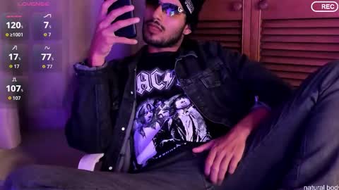 Snapshot of nicolasrodrii chatting on October 25, 11:54 pm nicolasrodrii online show from October 25, 11:54 pm