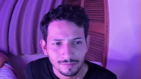 nicolasrodrii online show from February 25, 11:25 pm