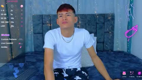 nicolastorres__ online show from April 3, 1:47 am