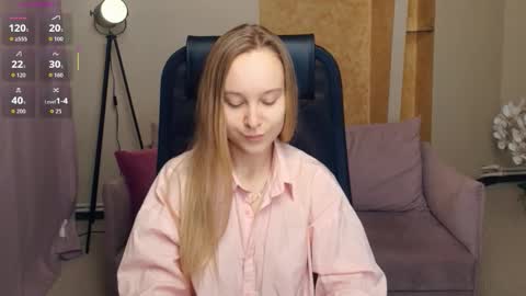 Nicoletta online show from December 19, 7:10 pm