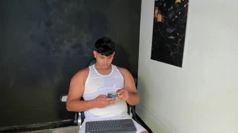 nicole_and_thiago1 online show from February 28, 8:54 pm