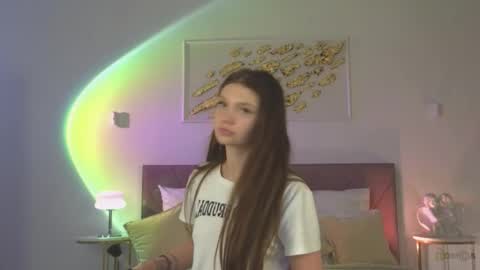 Nicole online show from October 20, 9:04 pm