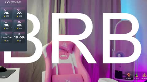 Snapshot of nicole_charm chatting on December 14, 4:12 am GMT7TueWedThSu 0300am-0900am. Sa 1000am-0400pm online show from December 14, 4:12 am