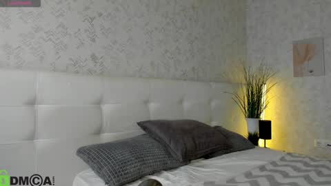 Snapshot of nicole_charm chatting on September 11, 9:04 pm GMT7TueWedThSu 0300am-0900am. Sa 1000am-0400pm online show from September 11, 9:04 pm