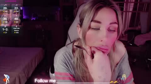 Nicole online show from April 5, 1:36 am