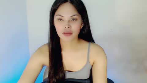 nicole_kiss01 online show from December 15, 1:43 pm