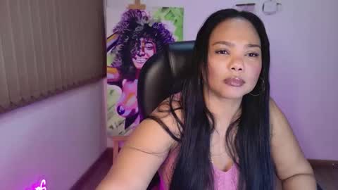 nicole_lushh online show from April 14, 1:55 am