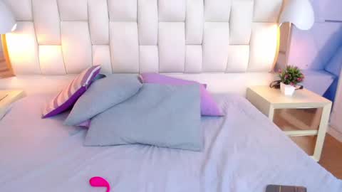 Snapshot of nicole_maritnenz chatting on November 14, 11:09 am Nicole online show from November 14, 11:09 am