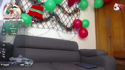 Nicole Santana online show from December 30, 10:23 pm