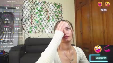 Nicole Santana online show from February 11, 3:08 am