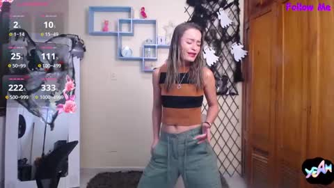 Nicole Santana online show from October 24, 10:39 pm