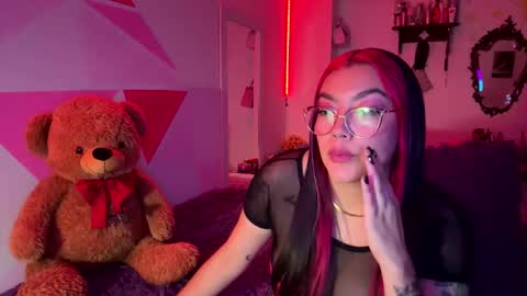 Nicole online show from February 27, 5:40 am