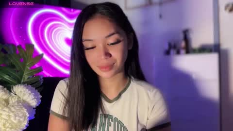 NICOLE online show from November 3, 11:15 pm