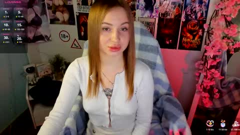 Snapshot of nicoledior_ chatting on November 27, 7:10 am Nicole online show from November 27, 7:10 am