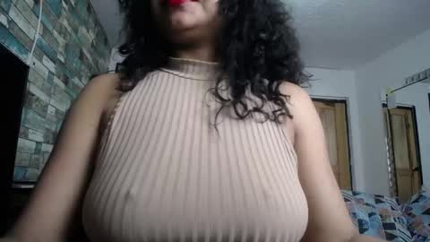 Nicole online show from April 20, 1:14 pm