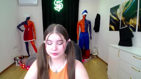 nicolefoxery online show from December 30, 3:14 am