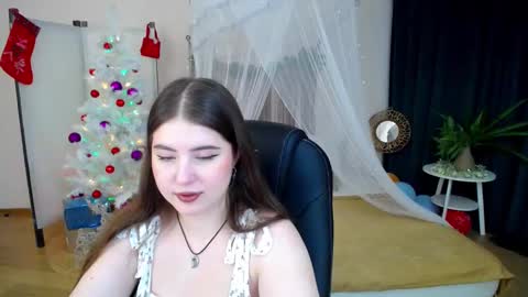 nicolefoxery online show from January 15, 9:24 am