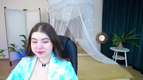 nicolefoxery online show from January 25, 3:19 am